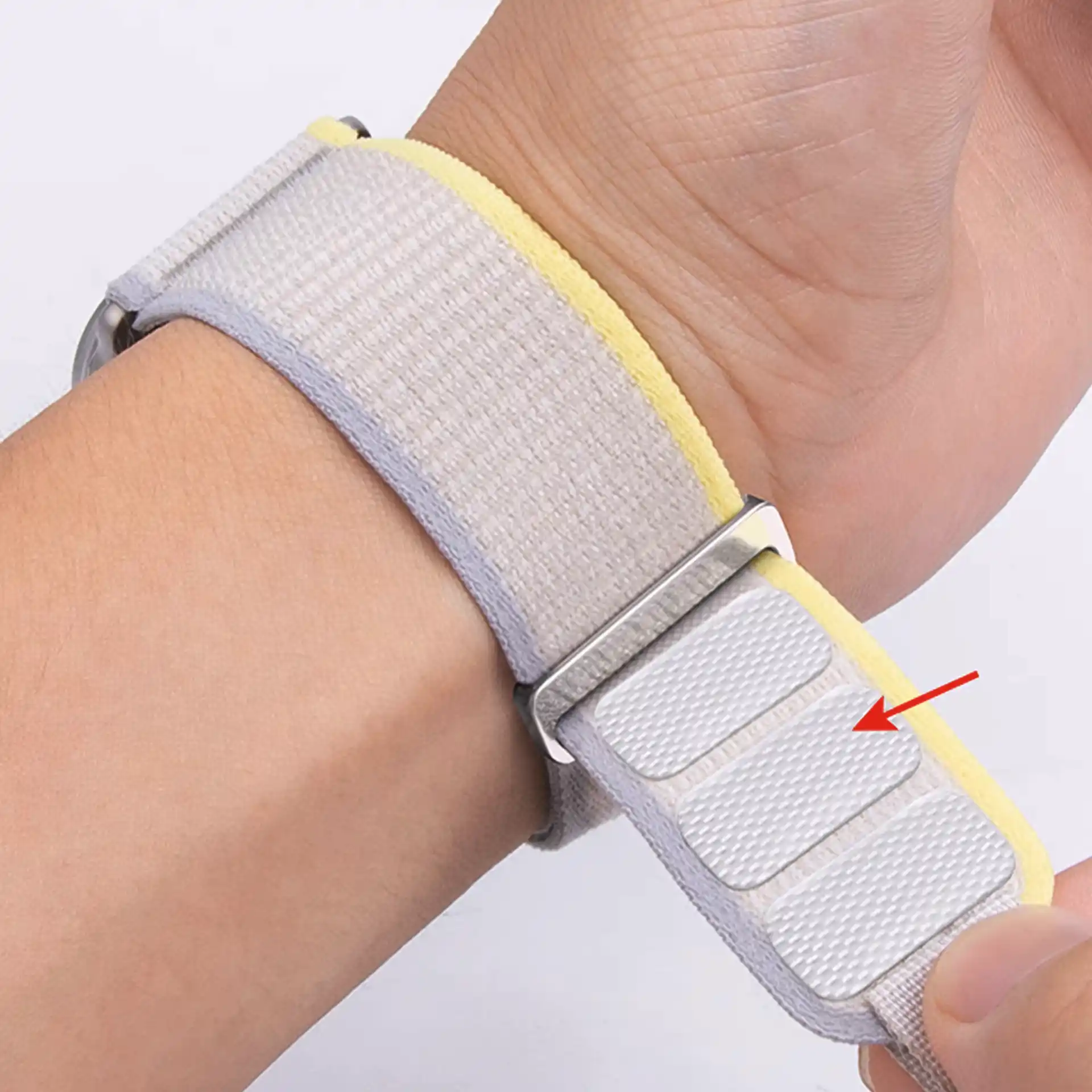 Soft Nylon Strap with Strong Hook Fastening