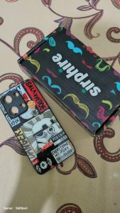 This quality on this cover is amazing. It's sturdy, premium and the graphic design on the background looks cool. The only downside which is not a really big issue but should be fixed the fact that the volume and power buttons are harder to press now. Except this everything is perfect.