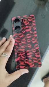 बहुत बढ़िया कवर है बस थोड़ा जल्दी भेज देते तो मजा आ जाता 5 दिन लगा दिए डिलीवर करने में 👌❤️