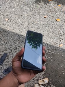 A pretty good cover with a decent screen protector